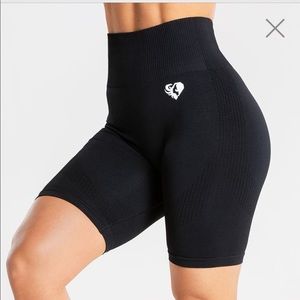 🖤 NWT 🖤 Women’s Best Seamless Cycling Shorts